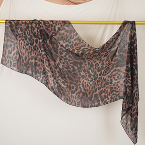 DL001  Modal printed hijab with square corners and rolled hem