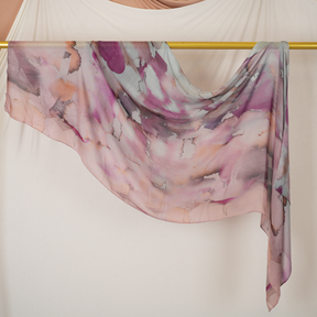 DL001  Modal printed hijab with square corners and rolled hem