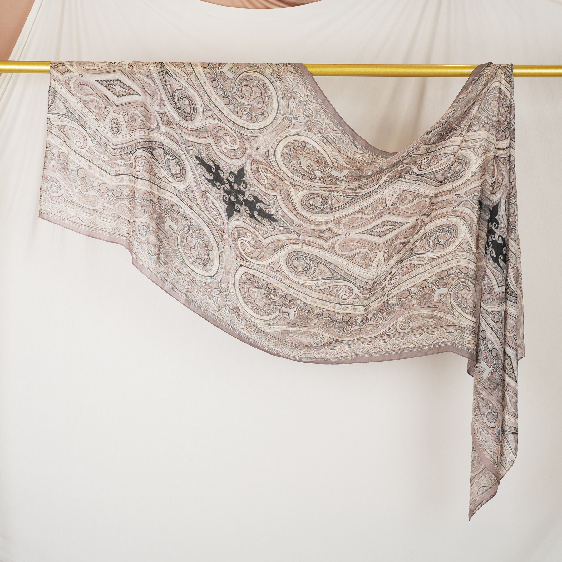 DL001  Modal printed hijab with square corners and rolled hem